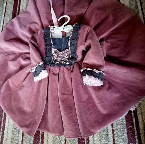 Spanish girls dress romany - girls,
